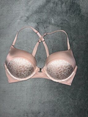 Victoria's Secret Light Pink Leopard Front-Close T-Shirt Bra